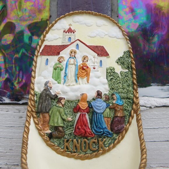 Vintage Hand Painted Carved Virgin Mary of Knock Holy Water Wall Plaque Décor - Picture 1 of 8